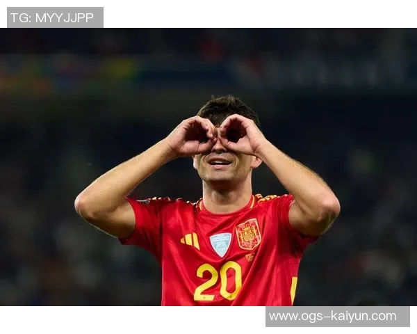 德拉富恩特:佩德里应该入围金球,他就是这个位置的世界最佳 德拉富恩特:佩德里应该入围金球,他就是这个位置的世界最佳