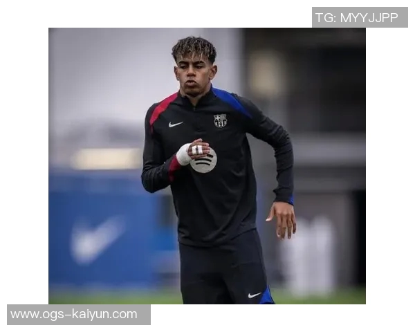 巴萨三球逆转阿拉维斯!亚马尔传射、奥尔莫梅开二度,展现王者归来 巴萨三球逆转阿拉维斯!亚马尔传射、奥尔莫梅开二度,展现王者归来