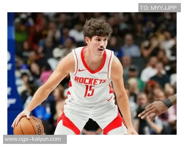 谢泼德的神奇瞬间：暂停后听范弗里特指挥，三分命中成就荣耀瞬间